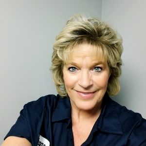 Meet your Posher, Deanna